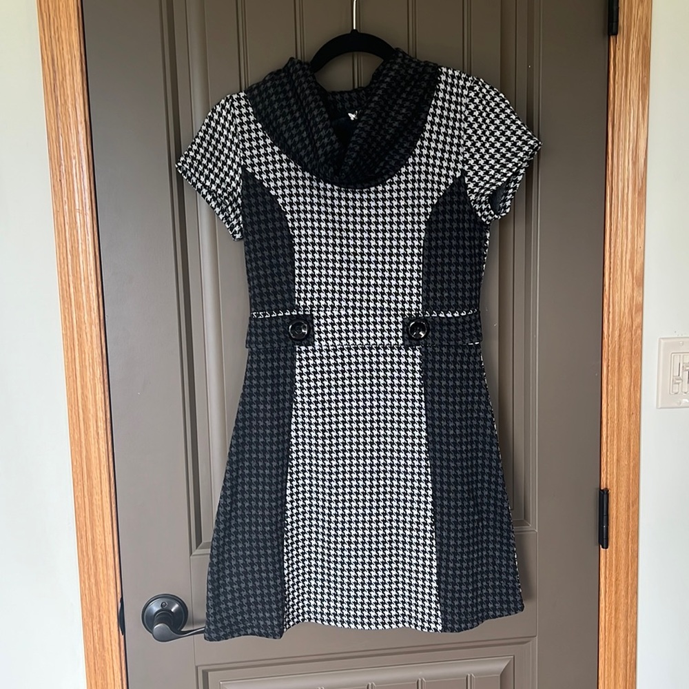 Houndstooth mini dress